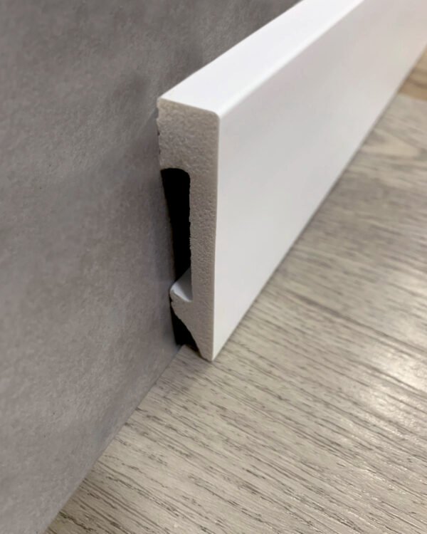 Zócalo Liso 5 cm Eps Pvc