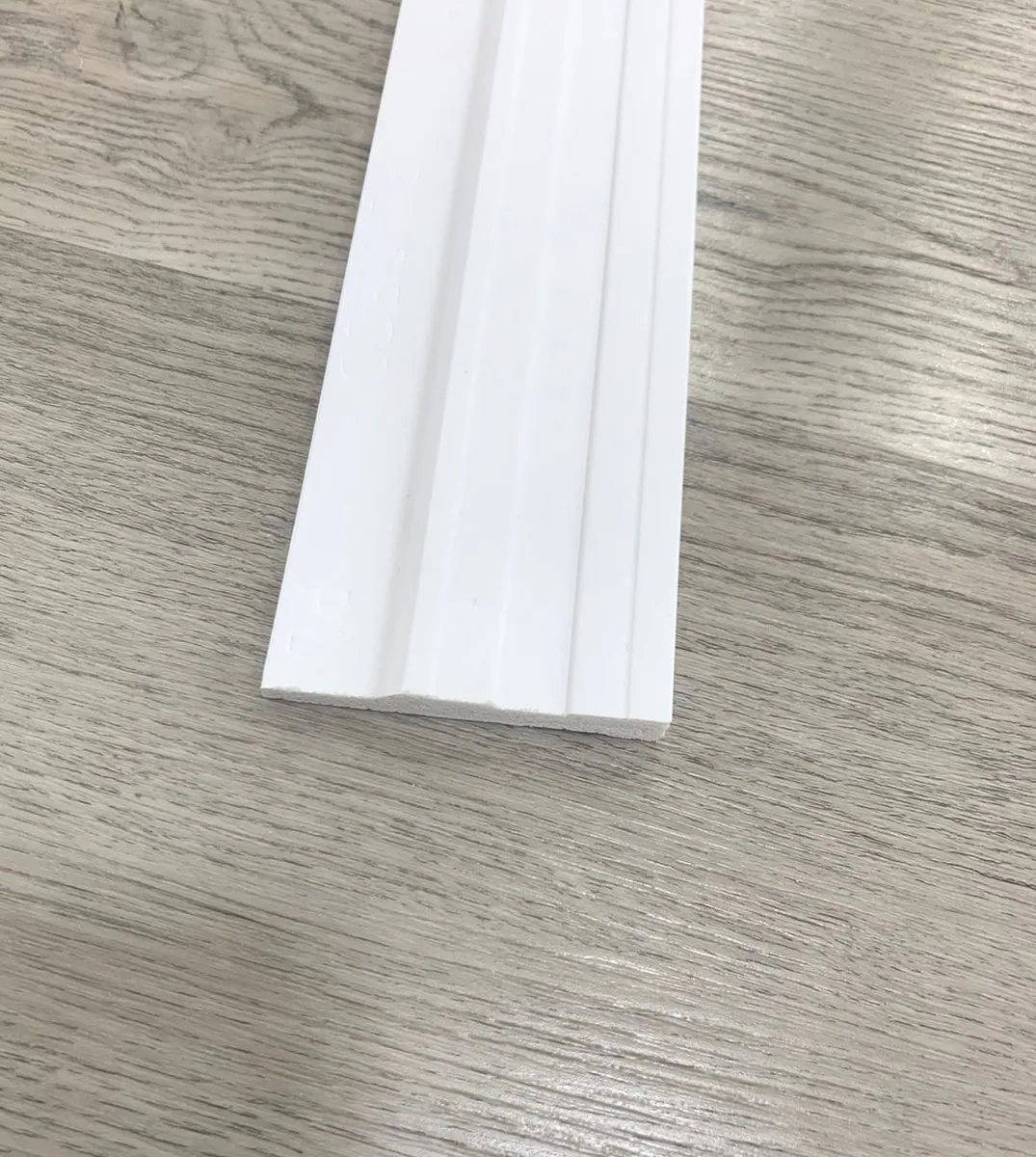 Zócalo Line Eps Pvc Blanco 7cm X 10mm X 2.4m Antihumedad Blanco - Image 5