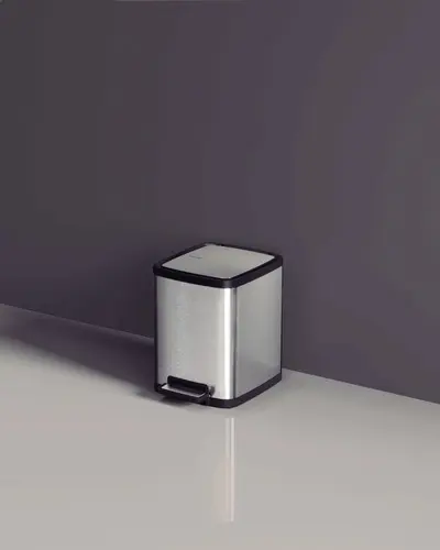 BASURERO CON PEDAL TRAMONTINA OCTOS EN ACERO INOXIDABLE 10 L PLATEADO